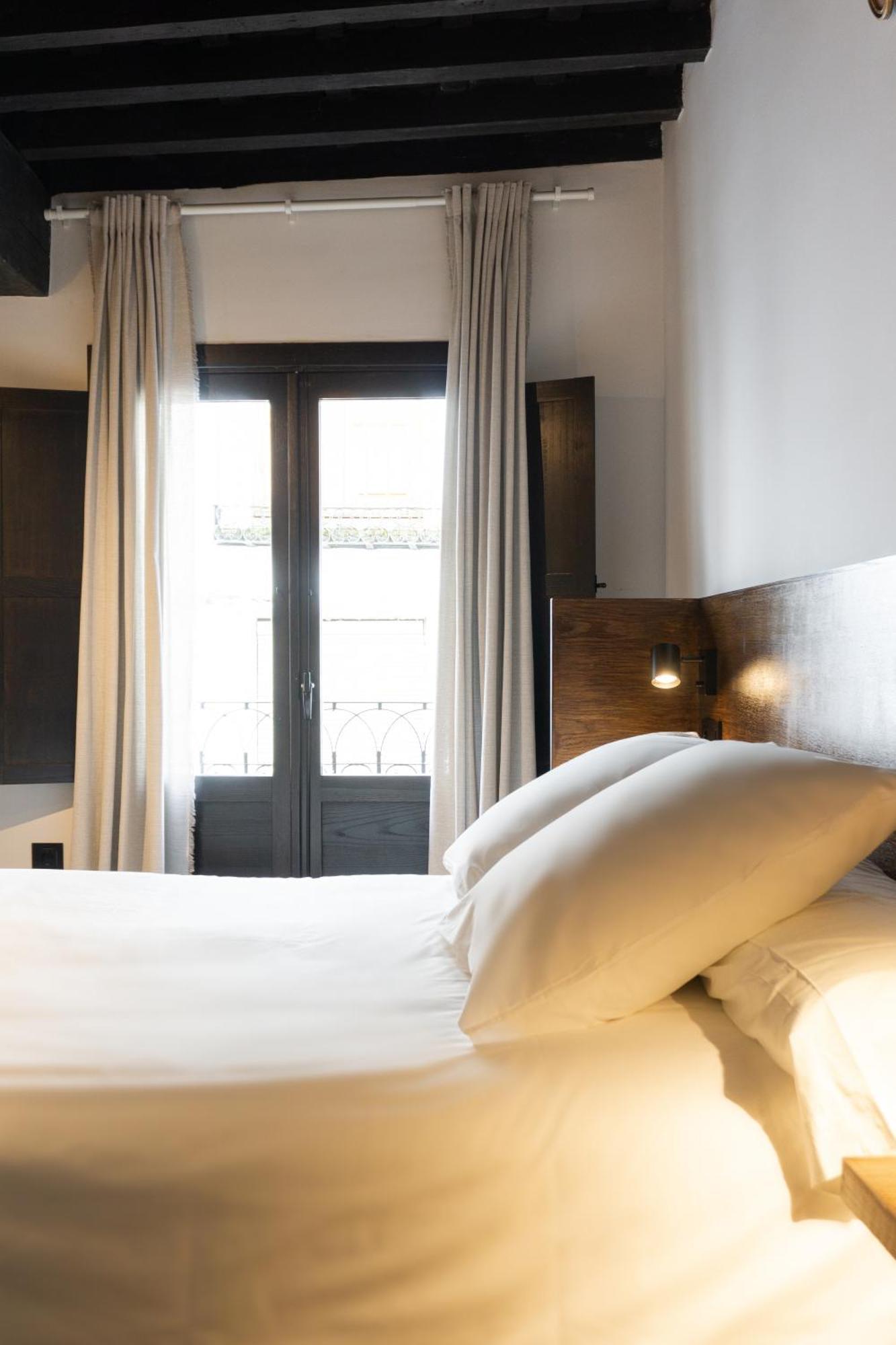 La Antigua Fonda Relator Apartment Hervas Bagian luar foto